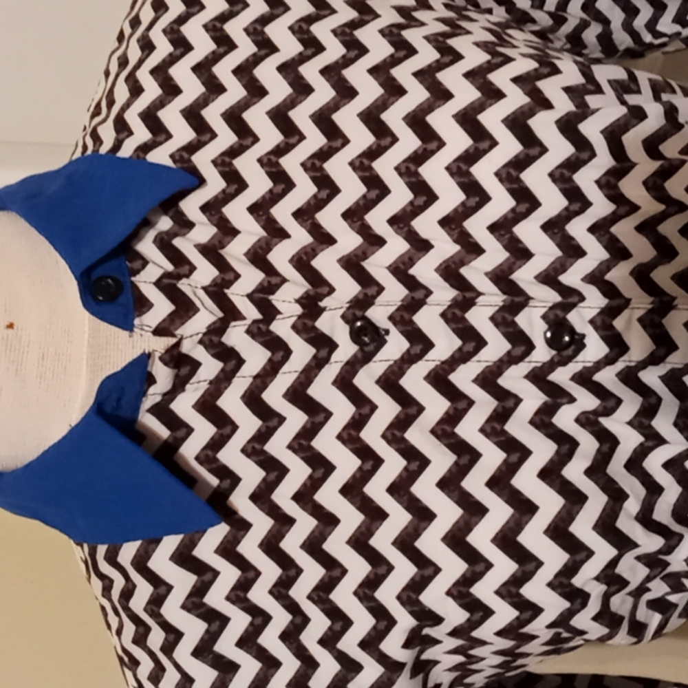 Patterned Blouse - Picture 2 of 8